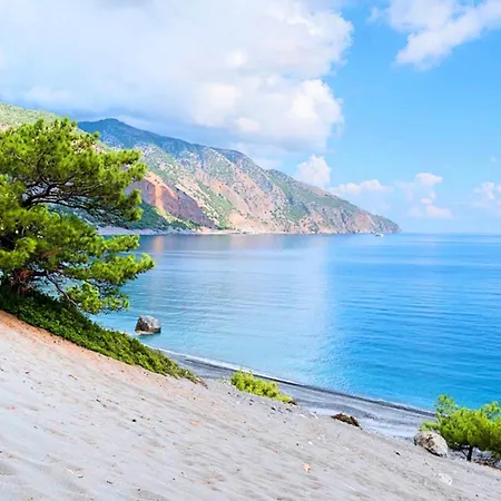 Vista Mare Beheizter Pool *