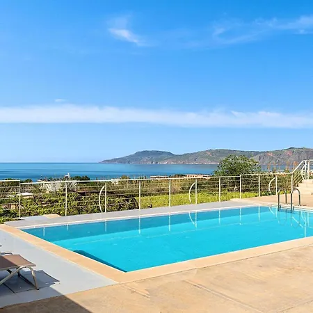 Vista Mare Beheizter Pool Holiday home *